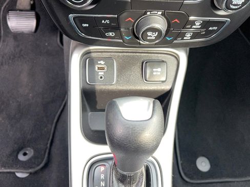 Used 2019 Jeep Compass Sport image 19