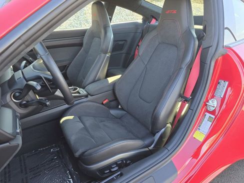 Certified 2025 Porsche 911 Carrera 4 GTS AWD/4WD image 5