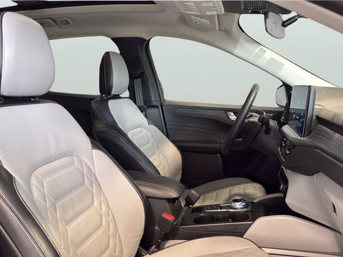 Used 2023 Ford Escape SE w/ PHEV Premium Package FWD image 16