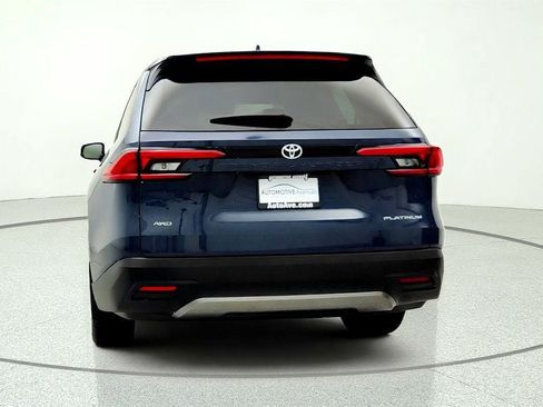 Used 2024 Toyota Grand Highlander AWD image 6