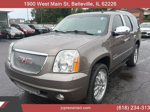 Used 2013 GMC Yukon Denali AWD/4WD image 1