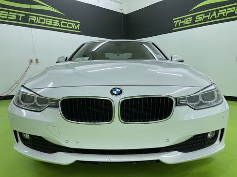 Used 2014 BMW 320i xDrive Sedan image 3