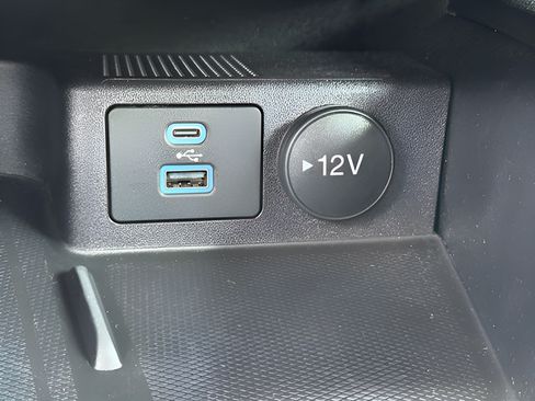 Used 2022 Ford Escape SEL w/ SEL Stealth AWD Package image 17