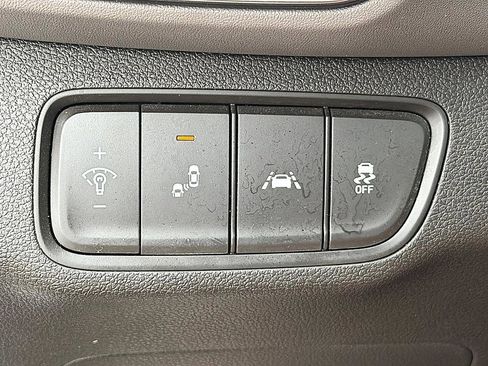 Used 2020 Hyundai Santa Fe SEL FWD image 19
