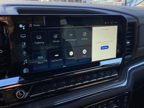 Used 2024 Chevrolet Silverado 2500 ZR2 w/ Technology Package image 15