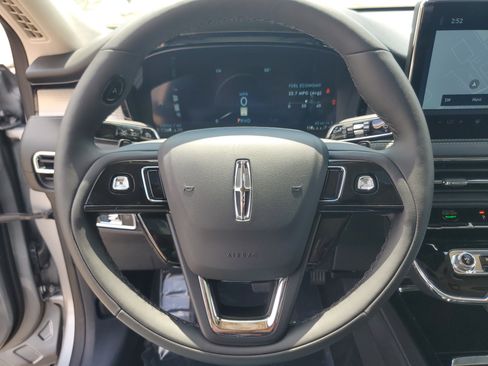 Certified 2024 Lincoln Corsair AWD w/ Equipment Group 101A image 14