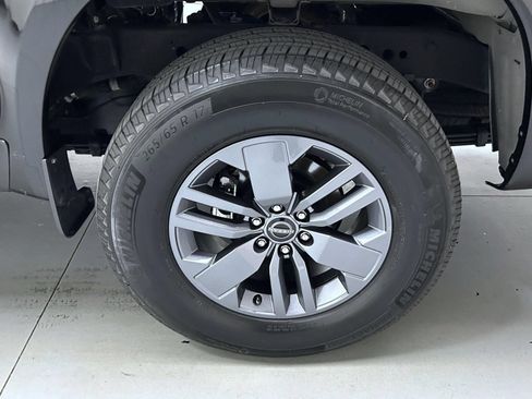 Certified 2025 Nissan Frontier SV AWD/4WD image 22