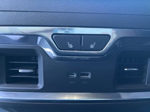 Used 2024 Chevrolet Silverado 1500 High Country w/ Technology Package image 19