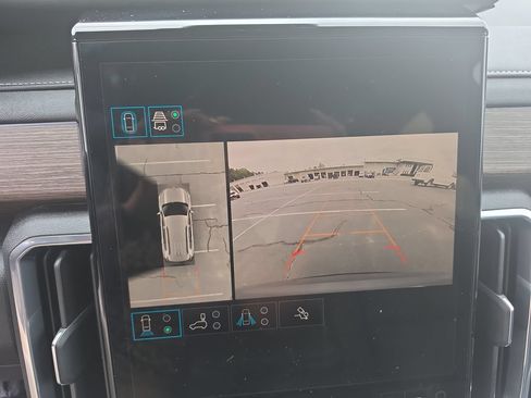 Certified 2025 GMC Acadia Denali w/ Super Cruise Package FWD image 30
