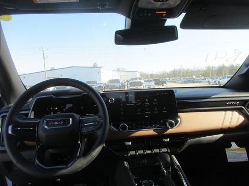 New 2026 GMC Canyon AT4 w/ Technology Plus Package image 15