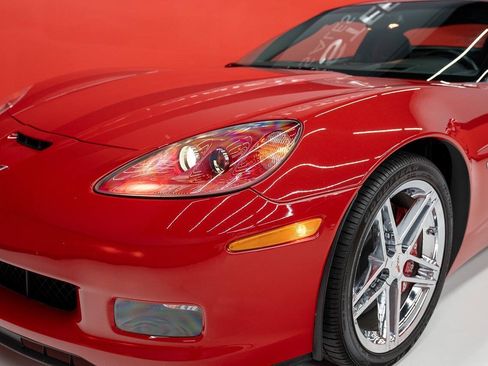Used 2007 Chevrolet Corvette Z06 w/ Preferred Equipment Group RWD image 37