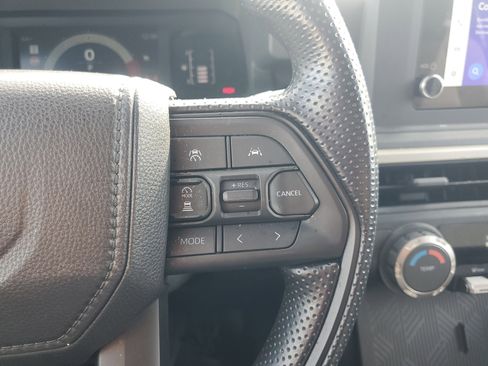 Used 2025 Toyota Tacoma SR image 21