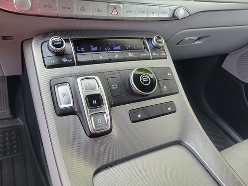 Used 2020 Hyundai Palisade SEL w/ Convenience Package FWD image 22