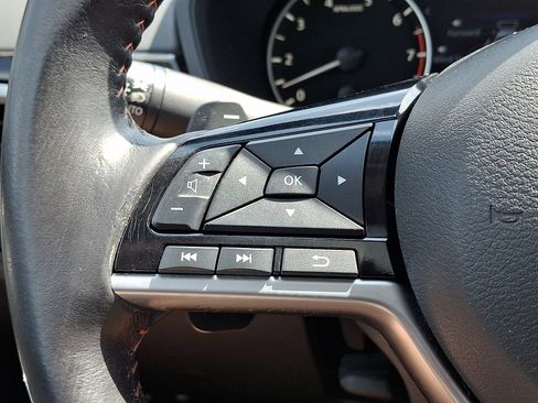 Certified 2023 Nissan Altima 2.5 SR w/ SR Premium Package FWD image 24