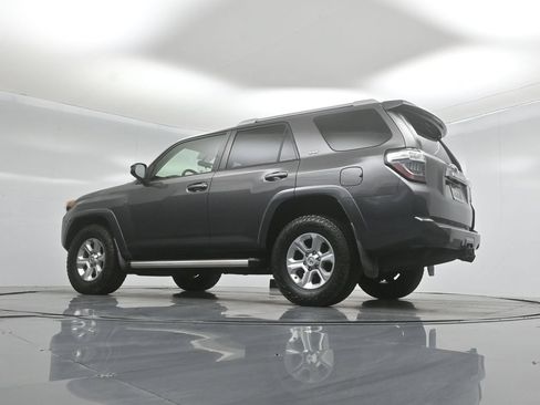 Used 2014 Toyota 4Runner SR5 RWD image 47