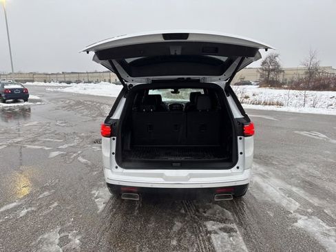 Certified 2024 Chevrolet Traverse High Country image 10