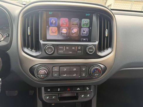 Used 2017 Chevrolet Colorado Z71 RWD image 10