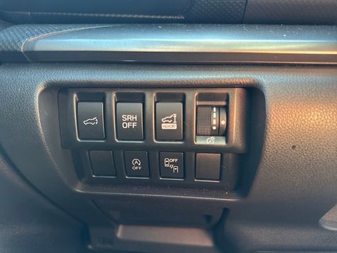 Used 2021 Subaru Forester Premium AWD/4WD image 24