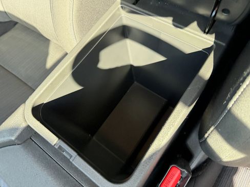 Used 2022 Nissan Sentra SV FWD image 28