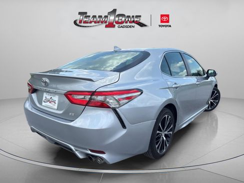 Used 2019 Toyota Camry SE FWD image 7