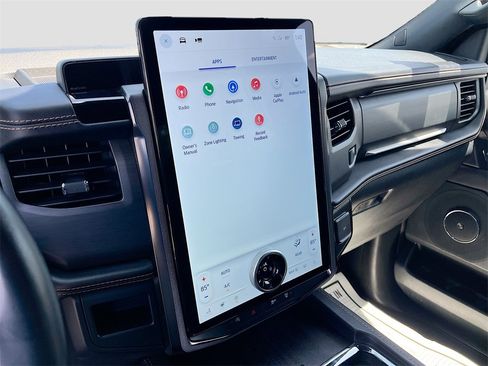 Used 2022 Ford Expedition Platinum image 15