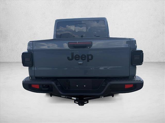 Used 2024 Jeep Gladiator Sport AWD/4WD image 4