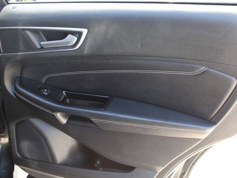 Used 2015 Ford Edge Titanium AWD/4WD image 9