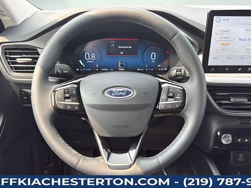 Used 2023 Ford Escape Platinum AWD/4WD image 19