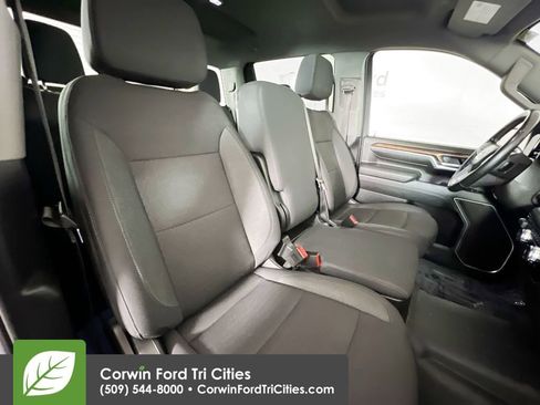 Used 2025 GMC Sierra 3500 SLE w/ SLE Value Package image 15