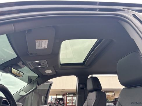 Used 2024 GMC Sierra 2500 Denali w/ Denali Reserve Package image 44