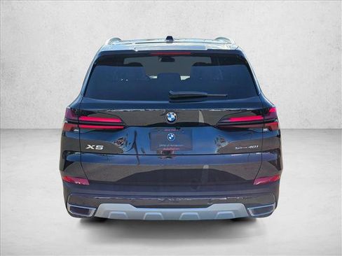 Used 2026 BMW X5 sDrive40i image 7