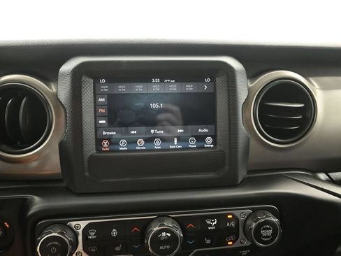 Used 2019 Jeep Wrangler Unlimited Sport w/ Technology Group AWD/4WD image 15