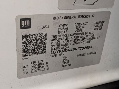 Certified 2024 Cadillac XT5 Premium Luxury w/ LPO, Floor Liner Package AWD/4WD image 30