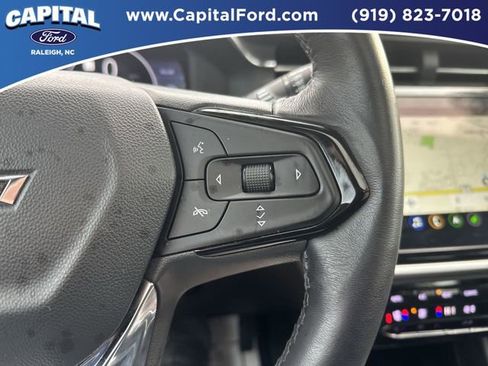 Used 2023 Chevrolet Bolt EUV Premier w/ Sun & Sound Package image 23