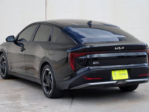 Used 2025 Kia K4 EX FWD image 45