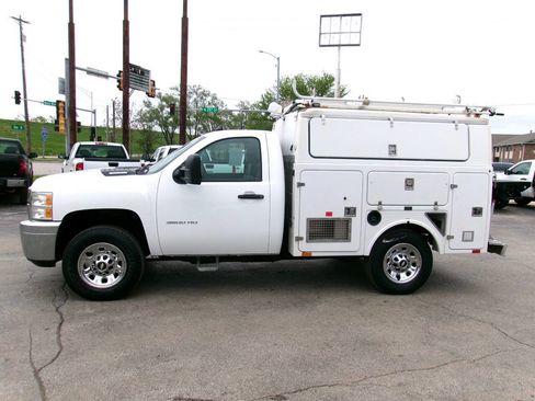 Used 2012 Chevrolet Silverado 3500 W/T AWD/4WD image 12