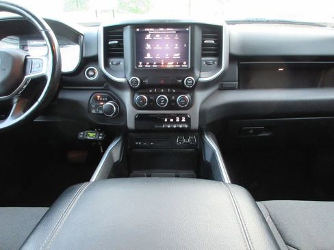 Used 2019 RAM 1500 Big Horn AWD/4WD image 19