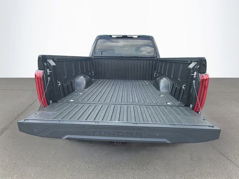 Used 2022 Toyota Tundra SR5 AWD/4WD image 12