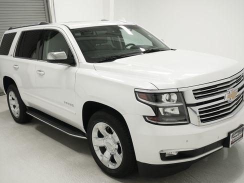Used 2016 Chevrolet Tahoe LTZ RWD image 3