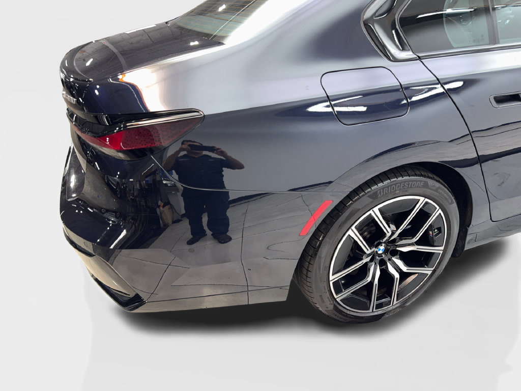 Used 2024 BMW i7 xDrive60 w/ Executive Package AWD/4WD image 20