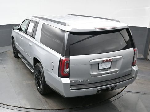 Used 2016 GMC Yukon XL SLT image 39
