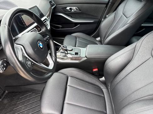 Used 2021 BMW 330i Sedan w/ Convenience Package RWD image 19