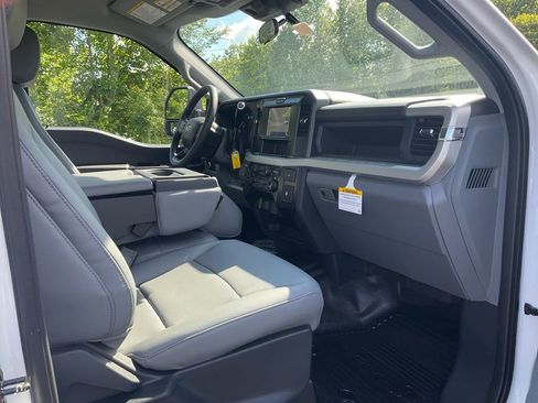 New 2026 Ford F450 XL w/ XL Driver Assist Package AWD/4WD image 11