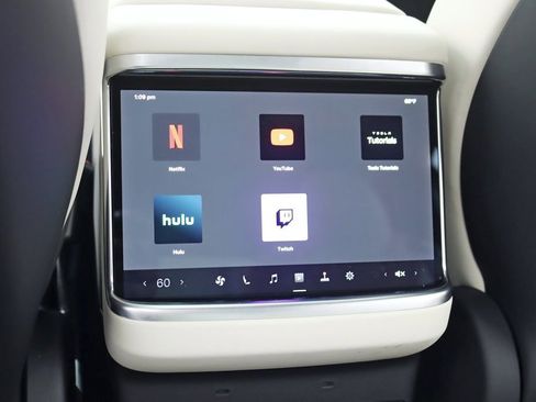 Used 2023 Tesla Model X Plaid image 28