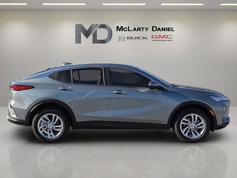 New 2026 Buick Envista Preferred w/ Advanced Safety Package image 6