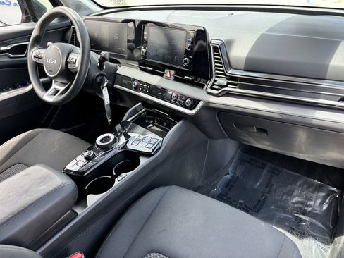 Used 2023 Kia Sportage LX AWD/4WD image 10