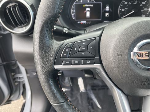 Used 2021 Nissan Kicks SR w/ Interior Electronics Package FWD image 20