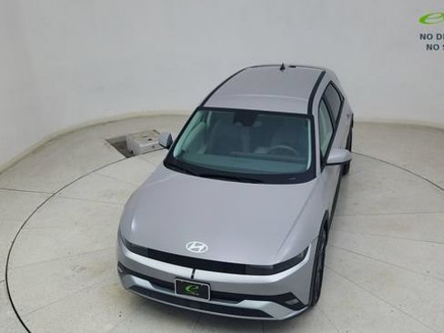 Used 2025 Hyundai Ioniq 5 SE RWD image 75
