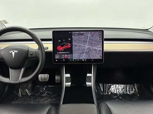 Used 2019 Tesla Model 3 Performance image 25
