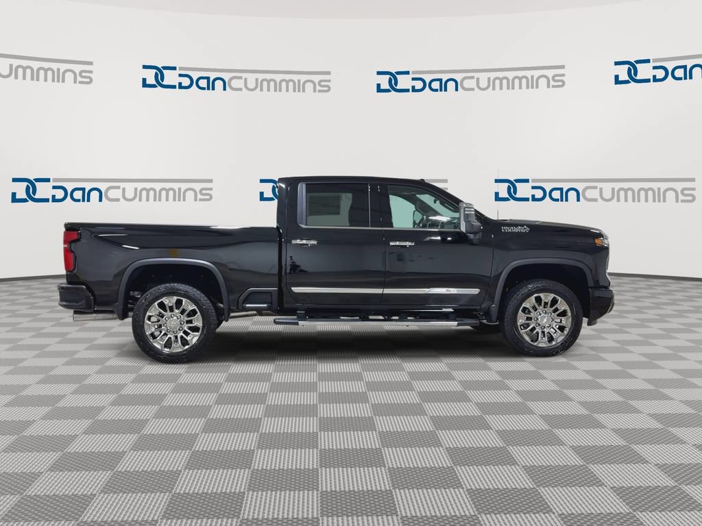 New 2026 Chevrolet Silverado 2500 High Country w/ High Country Premium Package AWD/4WD image 9